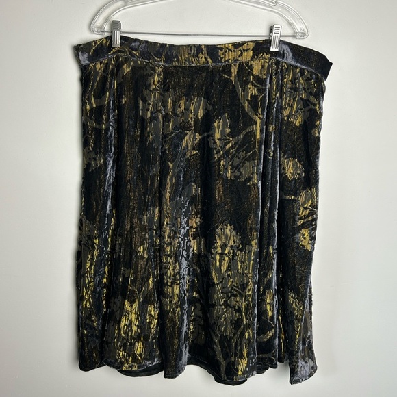 NWT Anthropologie ModCloth Midi Skirt Velvet Burnout Plus Size 2X Flare Goth - Picture 1 of 12